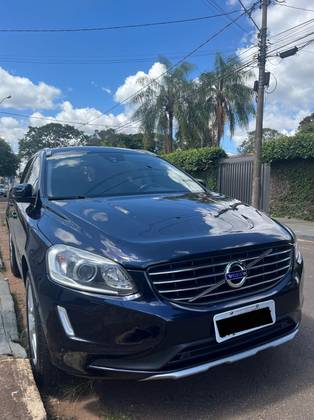 VOLVO XC60 2.0 T5 MOMENTUM GASOLINA 4P AUTOMÁTICO VOLVO XC60 2.0 T5 MOMENTUM GASOLINA 4P AUTOMÁTICO